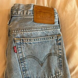 Levi's Wedgie Straight Jeans
